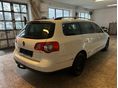 VOLKSWAGEN PASSAT 2009/8 - 4