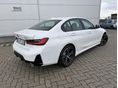 BMW 330 2024/11 - 2