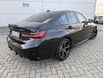BMW 330 2024/10 - 2