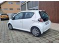 TOYOTA AYGO 2010/2 - 3