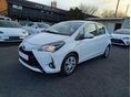 TOYOTA YARIS Van 1.5 Dual VVT-i Live AUTOMATA. NAVI. FIX 3% THM