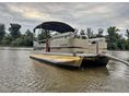 PONTOON BOAT 
