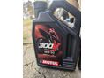 új Motul 300V