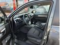 TOYOTA HILUX 2025/12 - 5