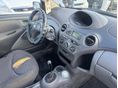 TOYOTA YARIS 2001/11 - 7