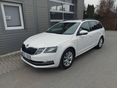 SKODA OCTAVIA Combi 2.0 CR TDI SCR Style DSG7 Magyarországi/Első tulajdonosától/Ülésfűtés/Kormányfűtés/Vezetett szervizkönyv/