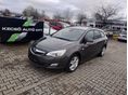 OPEL ASTRA J Sports Tourer 1.7 CDTI Start-Stop Cosmo TEMPOMAT/PARKOLÓRADAR/KORMÁNYFŰTÉS/NAVIGÁCIÓ