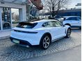 PORSCHE TAYCAN 2022/2 - 4