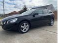 VOLVO V60 2.0 D [D3] Momentum Geartronic