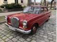 MERCEDES-BENZ 200 W 110