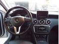 MERCEDES-BENZ A 180 2015/10 - 9