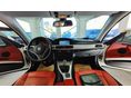 BMW 330 2011/11 - 9