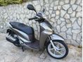 HONDA SH 300 Névre írva