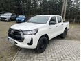 TOYOTA HILUX 2.4 D-4D 4x4 Double Live 3.5 t VONTATHATÓSÁG. KAPCSOLHATÓ NÉGYKERÉKHAJTÁS. FELEZŐ. PLATÓBÉLÉS