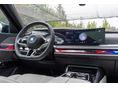 BMW 760 2025/9 - 8