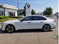 BMW 760 2023/7 - 8