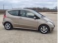 MERCEDES-BENZ A 180 2004/12 - 17