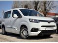 TOYOTA PROACE City Verso 1.2T Family L1H1 mo.-i első forgalombahelyezés. szervízkönyv. 1. tulaj