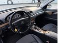 MERCEDES-BENZ E-OSZTÁLY 2009/3 - 10