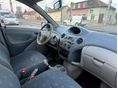 TOYOTA YARIS 2002/12 - 8
