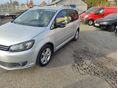 VOLKSWAGEN TOURAN 2012 - 1