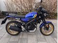 YAMAHA XSR 125
