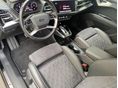 AUDI Q4 2023/8 - 9