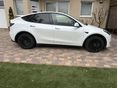 TESLA MODEL Y Long Range AWD (Automata) Nagyon szép megkímélt garázsban tartott cigaretta füst mentes autó azonnal elvih