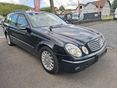 MERCEDES-BENZ E 220 CDI Elegance (Automata) Gyönyörű / sok extra / 2.1 tonnás vonóhorog / szervizkönyv