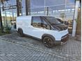 KIA PV5 Cargo Long Range 71.2 KWh (Automata) 3DR PLU HO LR MY26	CLEAR WHITE