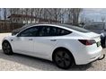 TESLA MODEL 3 2022/12 - 10