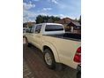 TOYOTA HILUX 2015/8 - 4