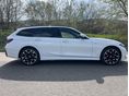BMW 330 2025/4 - 5