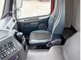 VOLVO 2013/8 - 9