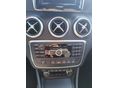 MERCEDES-BENZ A 180 2015/6 - 11