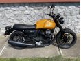 MOTO GUZZI V7 Újszerű