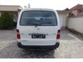 TOYOTA HIACE 2011/12 - 4