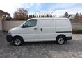 TOYOTA HIACE 2011/12 - 6