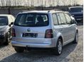 VOLKSWAGEN TOURAN 2004/5 - 3