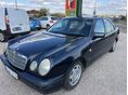 MERCEDES-BENZ E 200 Classic KLÍMA.NAPFÉNYTETŐ.AZONNAL ELVIHETŐ!