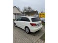MERCEDES-BENZ B 220 2015/1 - 6