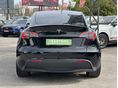 TESLA MODEL Y 2023/2 - 4