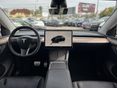 TESLA MODEL Y 2023/2 - 17