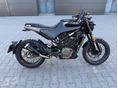 HUSQVARNA SVARTPILEN 401 