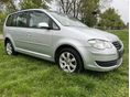VOLKSWAGEN TOURAN 2009/4 - 5