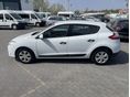 RENAULT MEGANE 2010/9 - 6