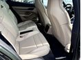 PORSCHE TAYCAN 2023 - 11