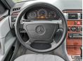 MERCEDES-BENZ E 240 1998/1 - 19