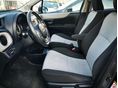 TOYOTA YARIS 2011/12 - 6