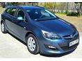 OPEL ASTRA J Sports Tourer 1.6 Active (Automata) Autómata 6 sebességes váltóval. Magyarországon elsőként forgalomba helyezett